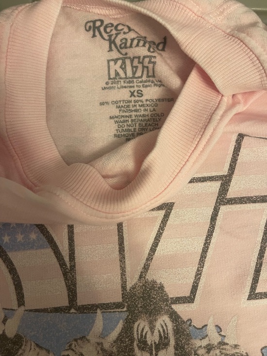 Recycled Karma KISS Shout It Out Loud Oversized Sweatshirt - Picture 8 of 8